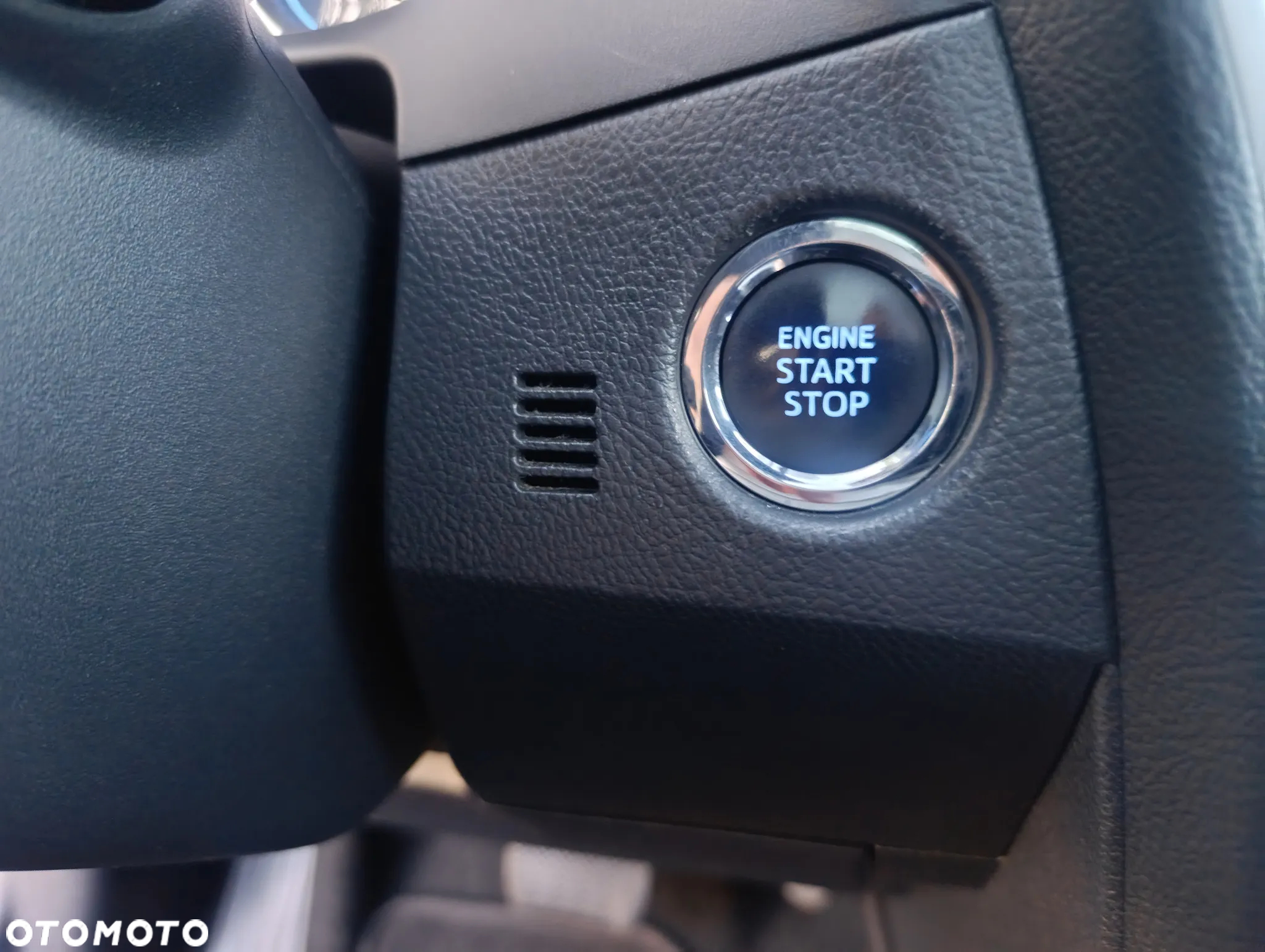 Toyota Auris 1.6 Valvematic Multidrive S Executive - 24