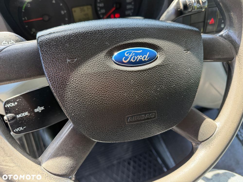 Ford Transit - 11