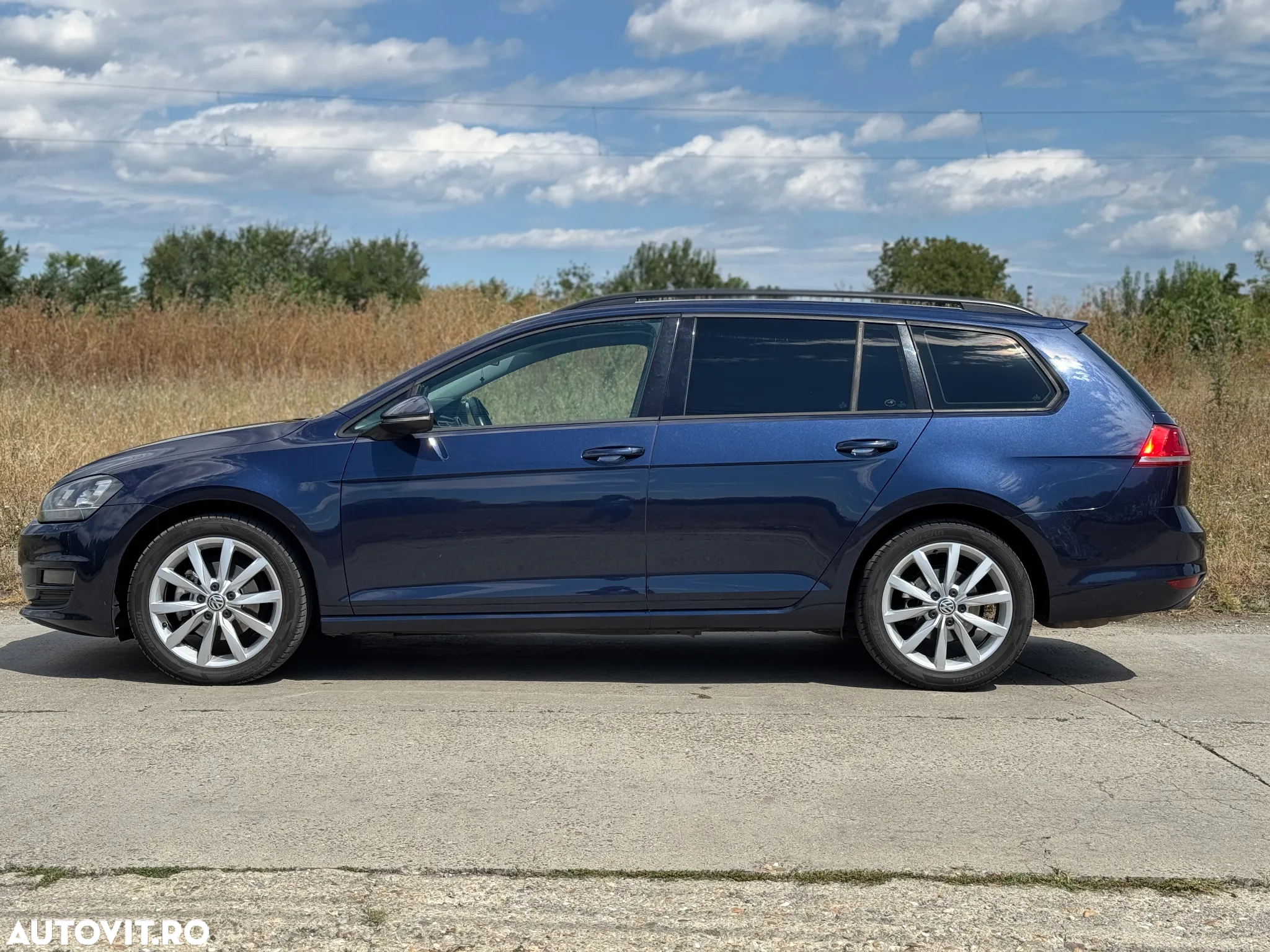 Volkswagen Golf 2.0 TDI DPF BMT Comfortline - 5