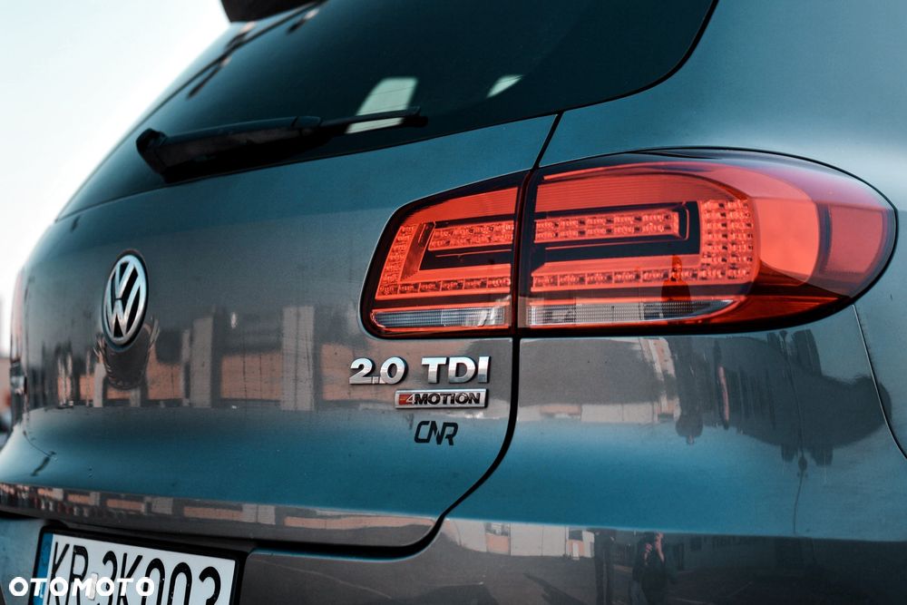 Volkswagen Tiguan 2.0 TDI SCR 4MOTION BlueMotion Technology DSG Sport & Style - 9