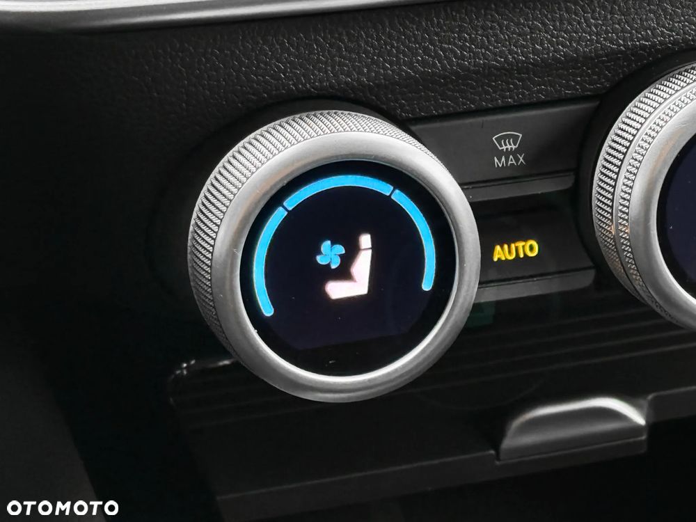 Skoda Superb 1.5 TSI mHEV Selection DSG - 40