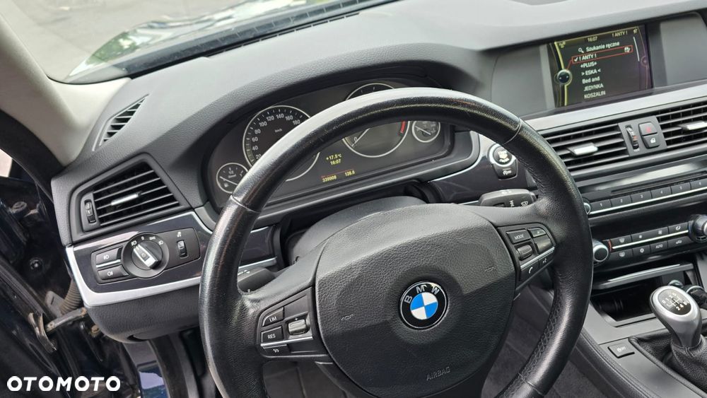 BMW Seria 5 520d - 16