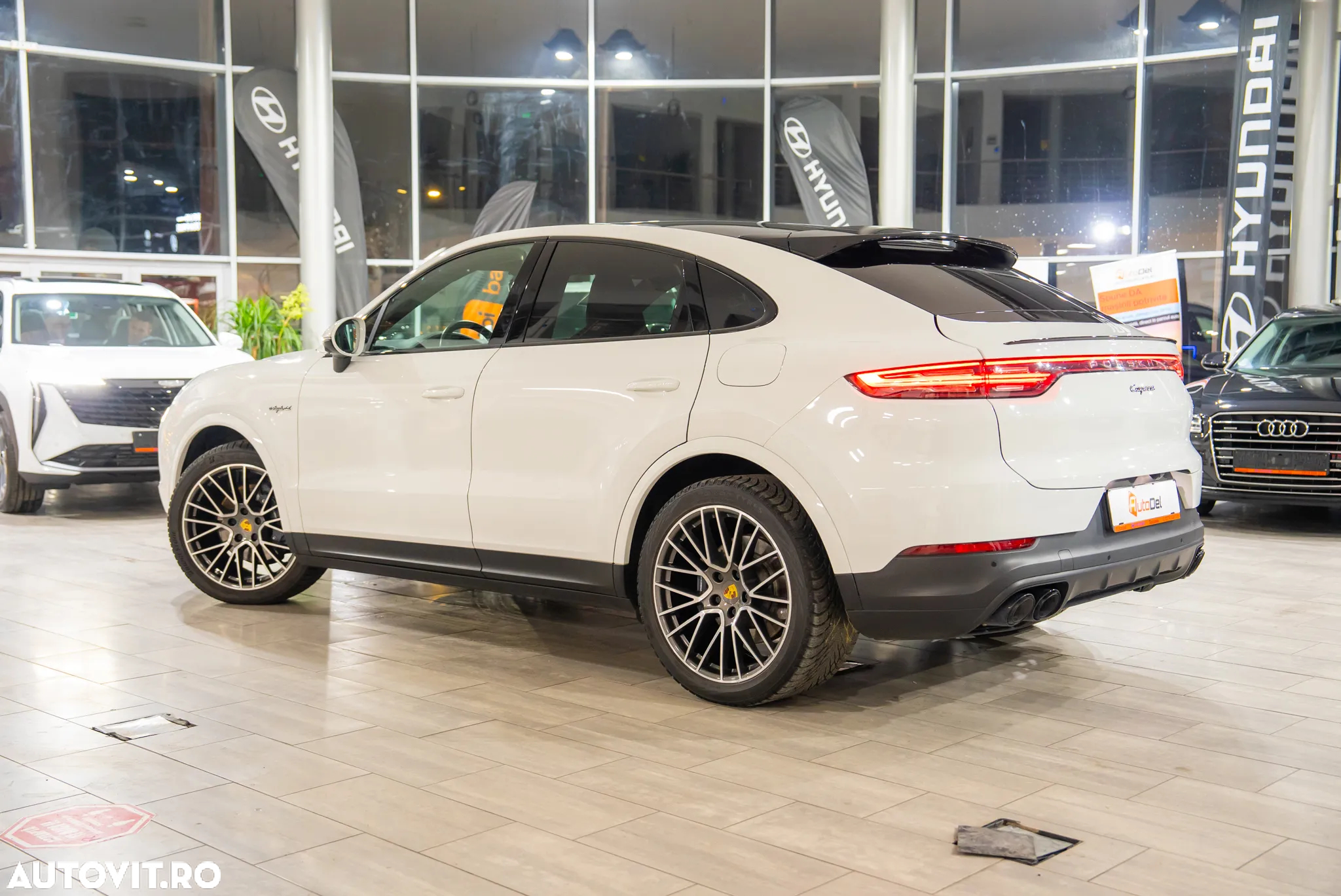 Porsche Cayenne Coupe E-Hybrid Tiptronic S Platinum Edition - 3