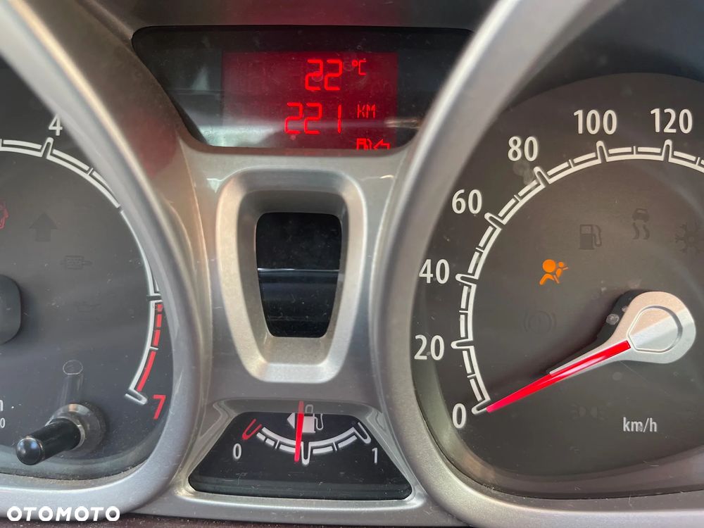 Ford Fiesta - 14