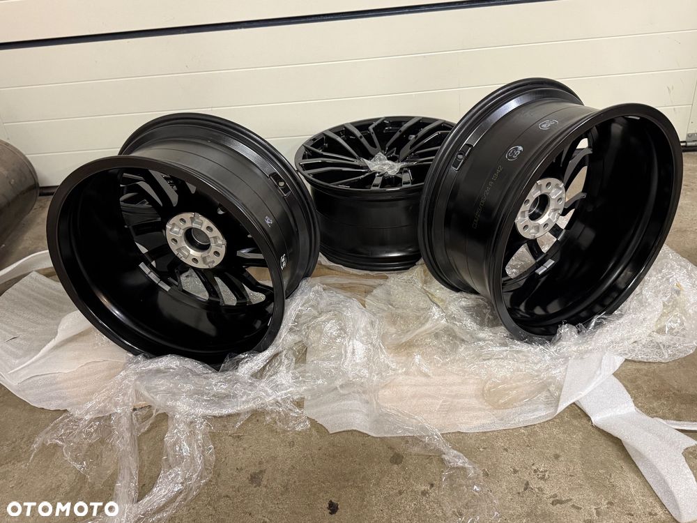 Audi RS5 RS4 20 cali oryginalne - 8