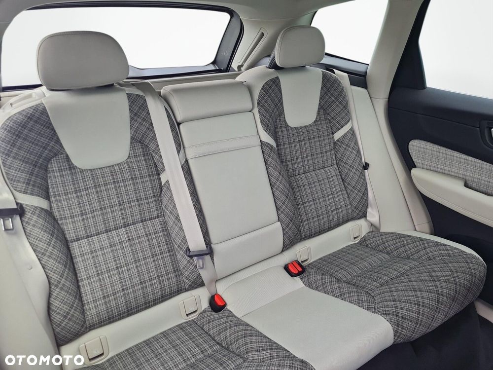 Volvo XC 60 B4 B Core - 25