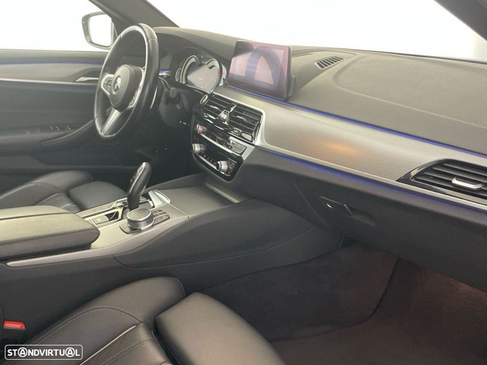 BMW 530 e iPerformance Pack M - 25