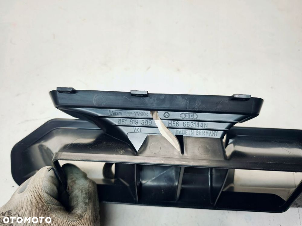 KANAŁ POWIETRZNY TUNEL DESKI AUDI A4 B7 8E1819389 - 4