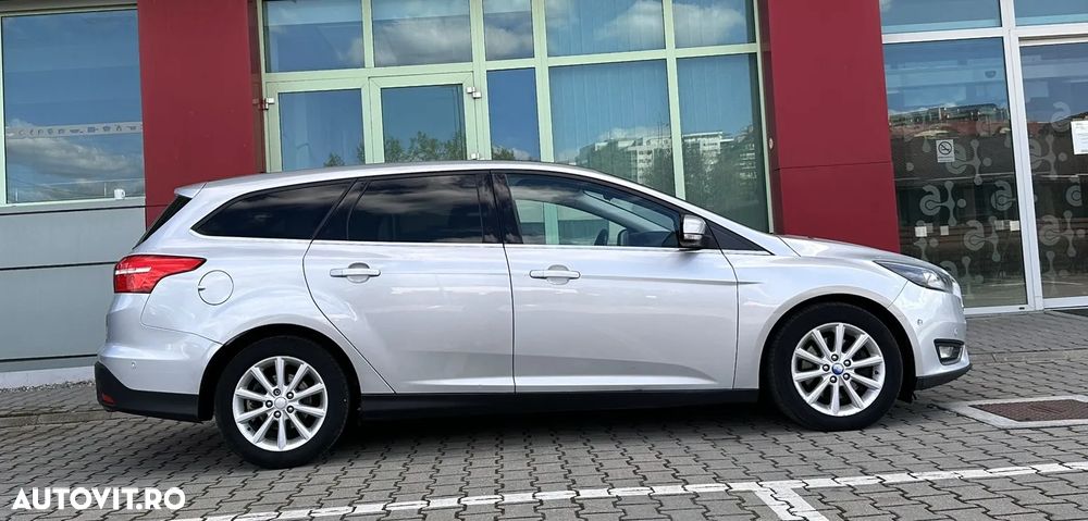 Ford Focus - 22