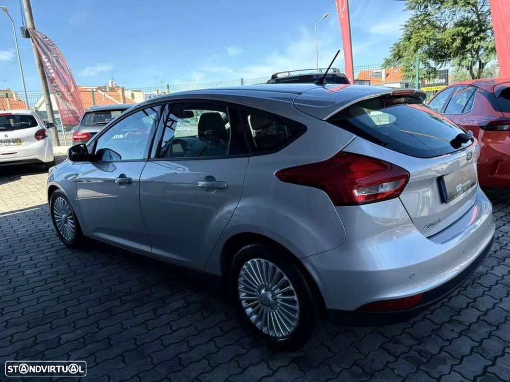 Ford Focus 1.5 EcoBlue S&S Aut. COOL&CONNECT - 16