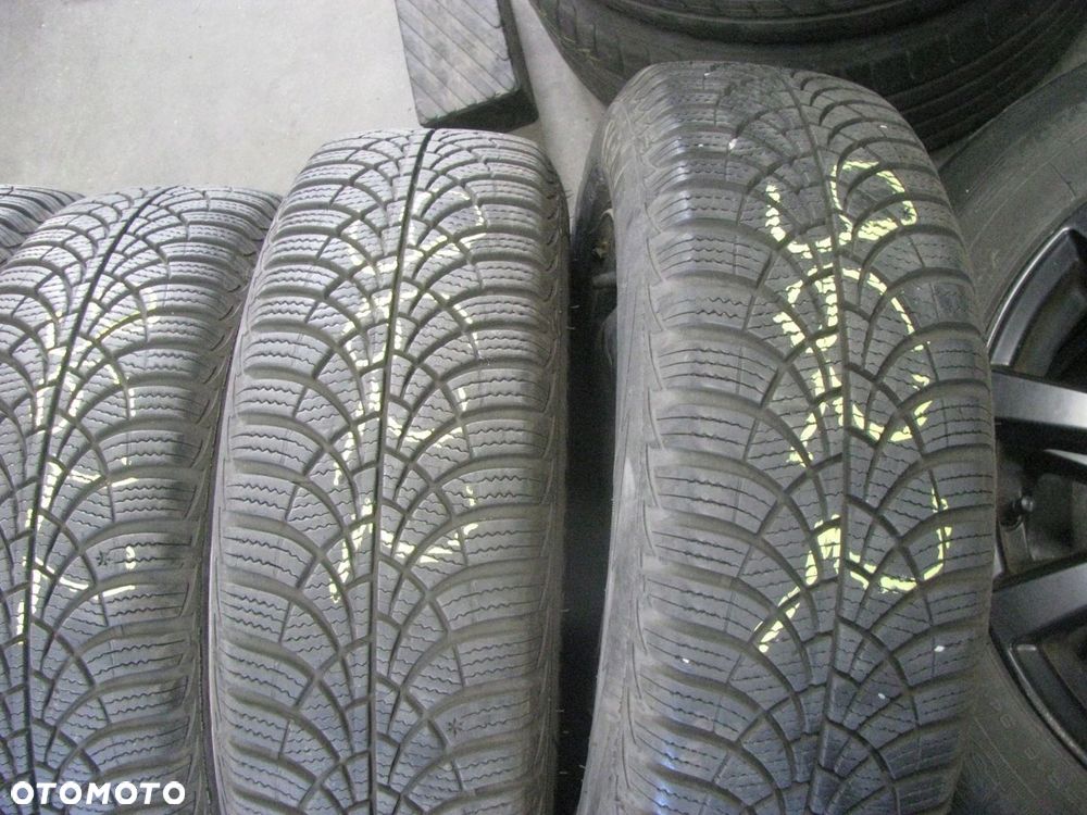 Opona zimowa Goodyear UltraGrip 9 185/65R15 88 T - 3