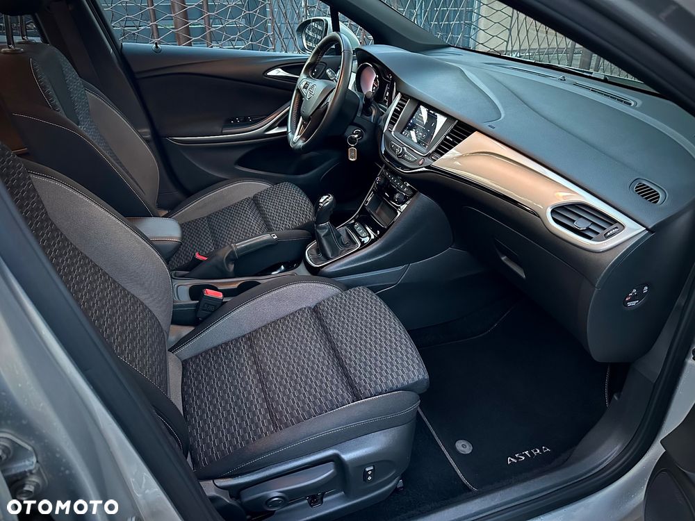 Opel Astra 1.2 T GS Line S&S - 6