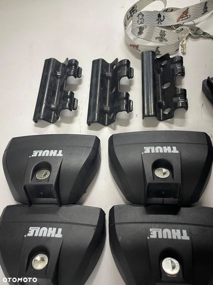 Stopy THULE do bagażnika dachowego plus zestaw adaptacyjny - 3