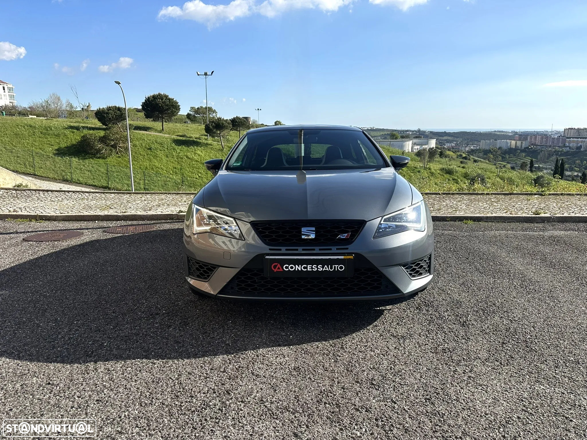 SEAT Leon SC 2.0 TSI S&S DSG Cupra 290 - 2
