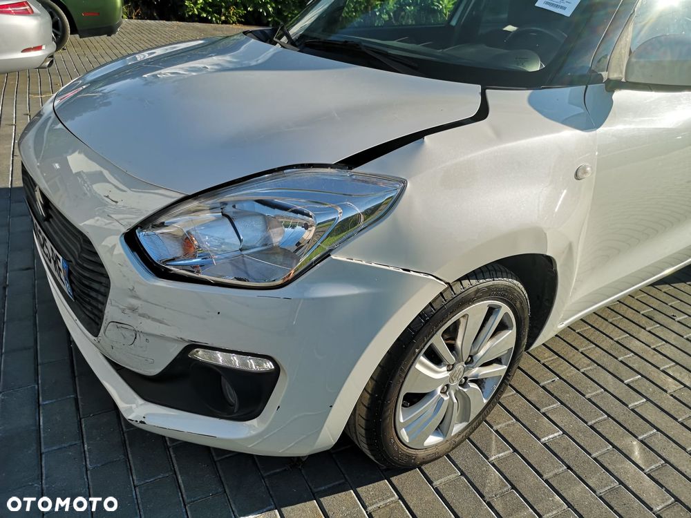 Suzuki Swift 1.2 Premium Plus - 16