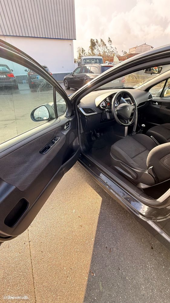 Peugeot 207 1.6 HDi Sport - 9