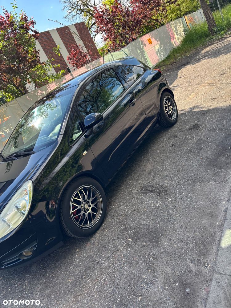 Opel Corsa 1.2 16V Cosmo - 2