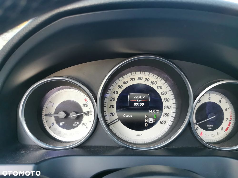 Mercedes-Benz Klasa E 400 7G-TRONIC - 26