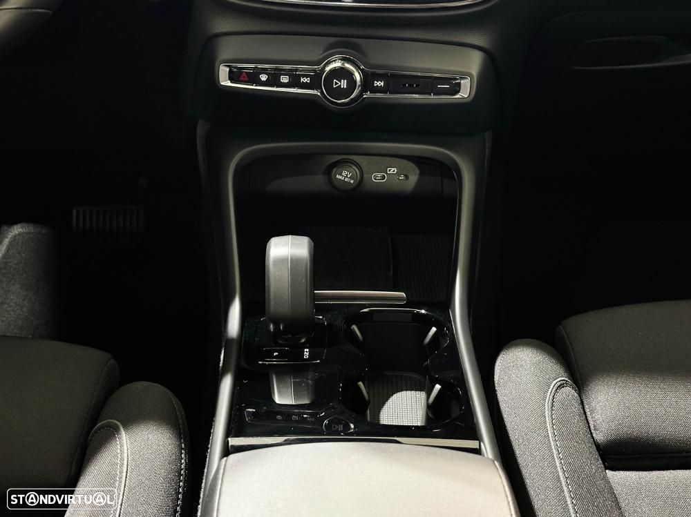 Volvo C40 Recharge Single Motor Plus - 23