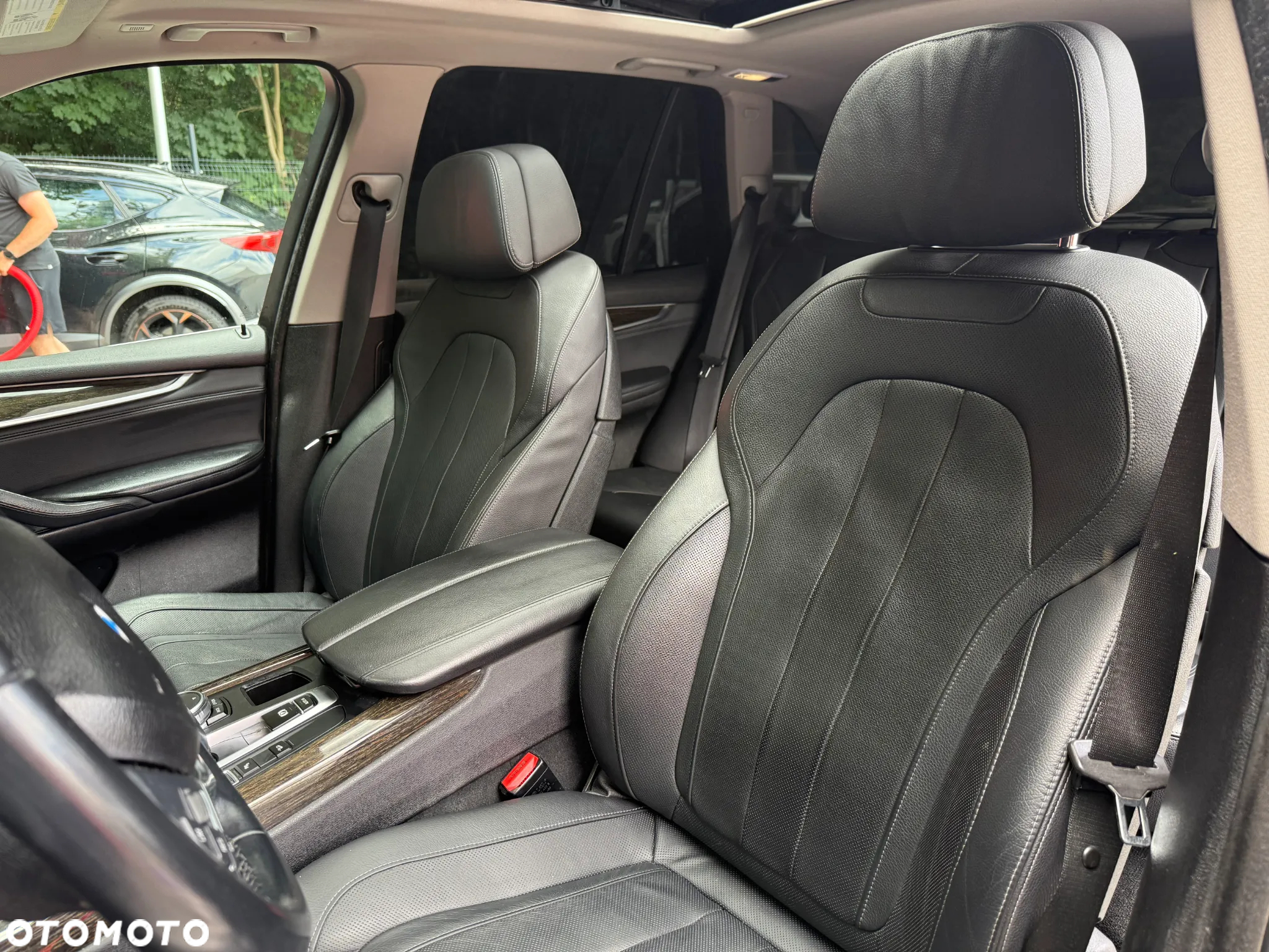 BMW X5 xDrive35i - 34