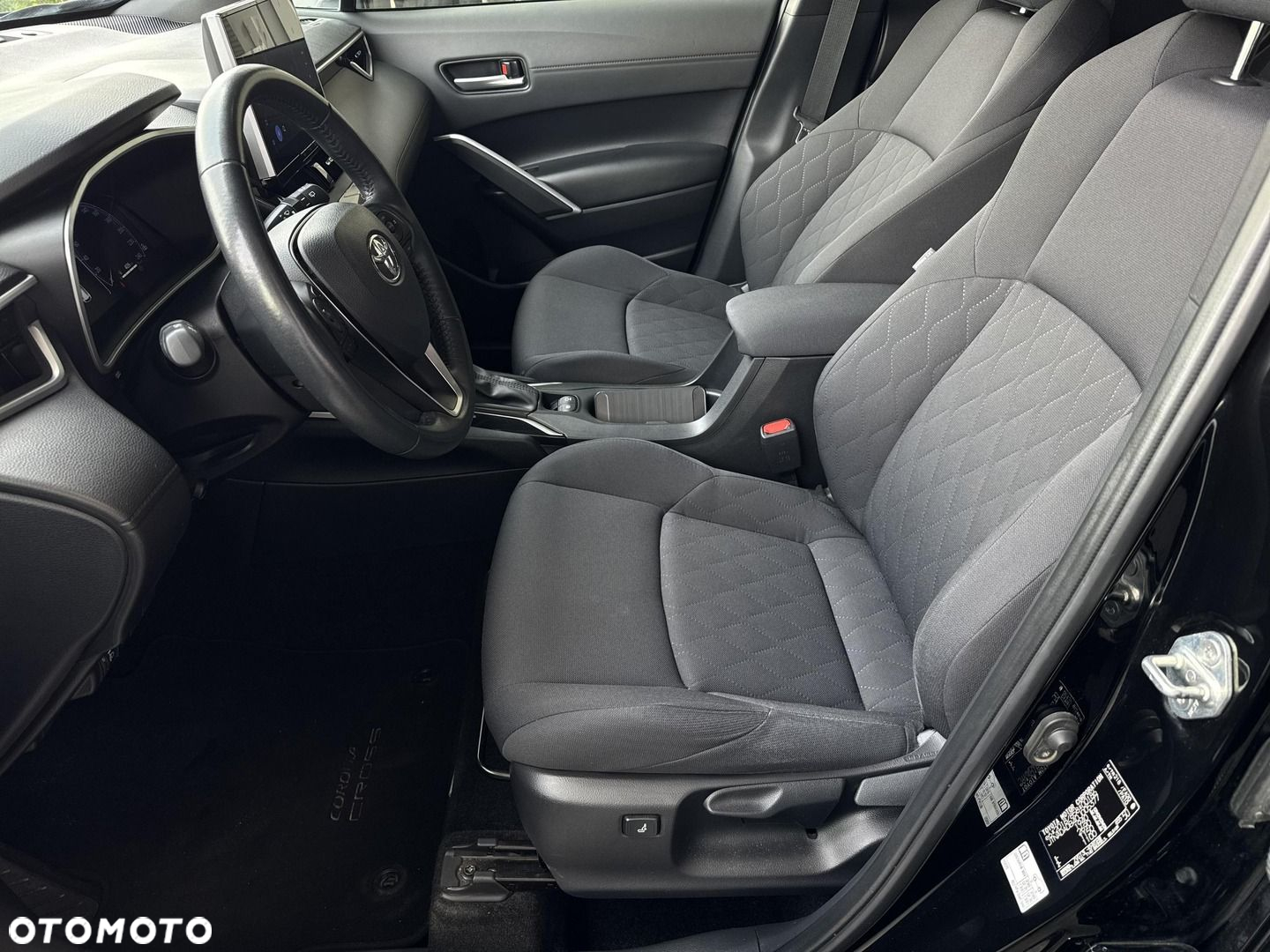 Toyota Corolla Cross 1.8 Hybrid Style - 12
