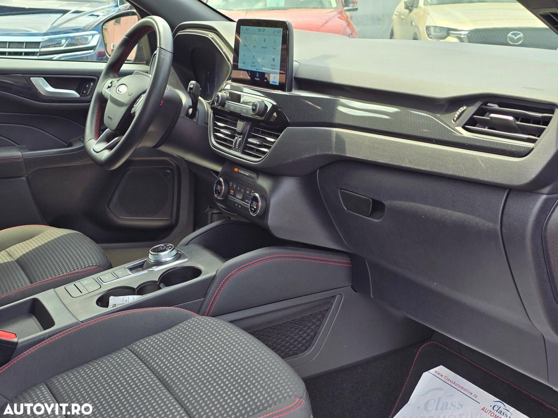 Ford Kuga 2.5 Duratec FHEV ST-LINE - 16