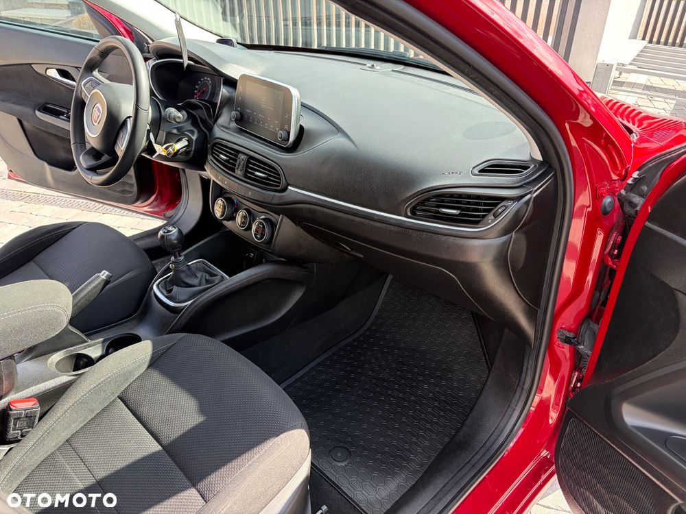 Fiat Tipo 1.4 T-Jet Lounge - 32