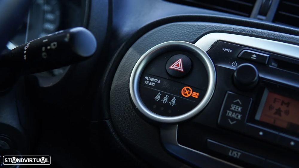 Toyota Yaris 1.0 VVT-i AC - 30