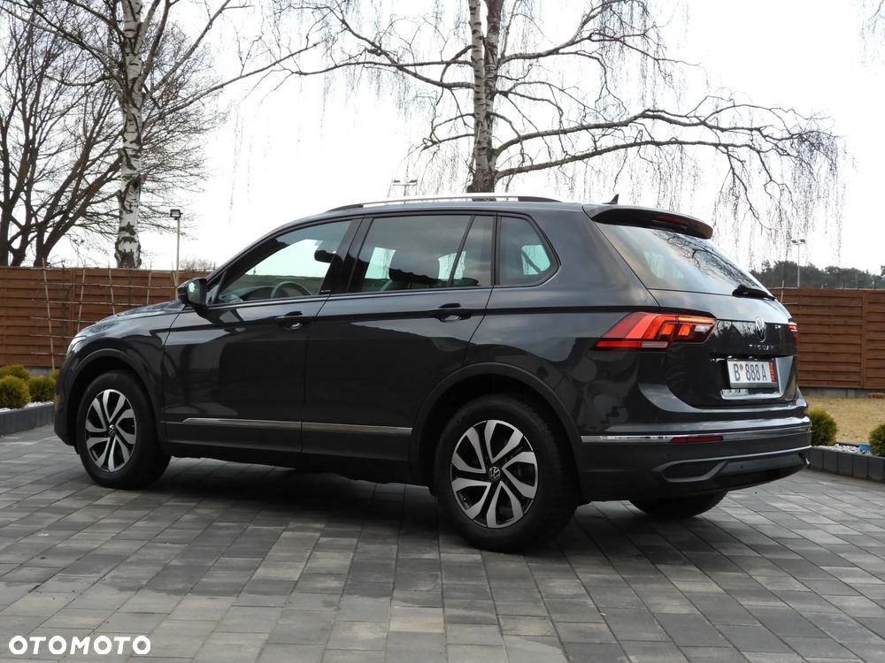 Volkswagen Tiguan - 23