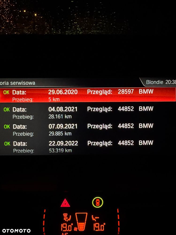 BMW Seria 3 318i Business Edition sport - 16