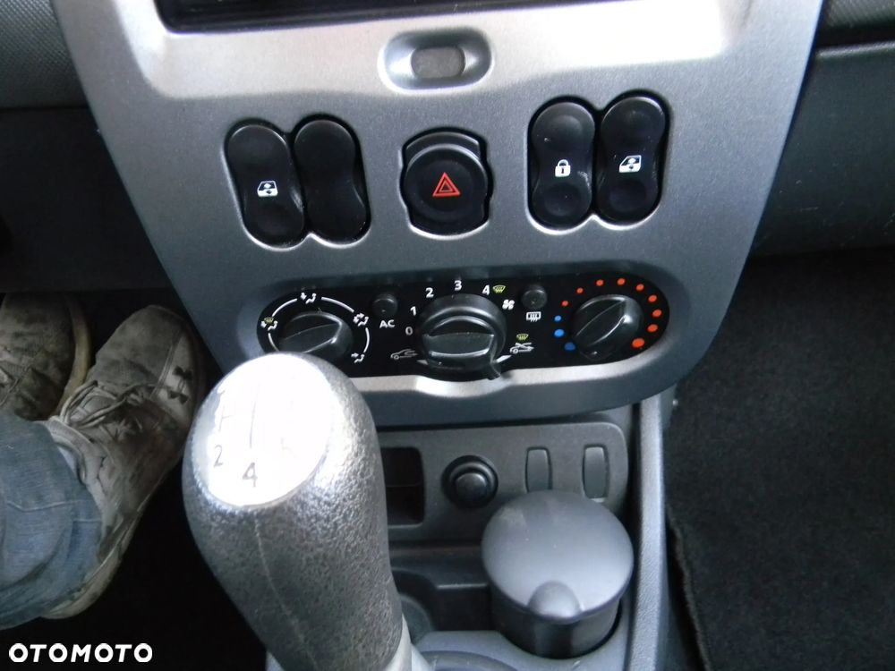 Dacia Lodgy 1.6 Ambiance - 30