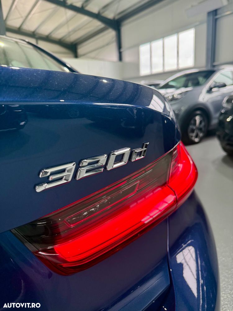 BMW Seria 3 320d xDrive Aut. - 12