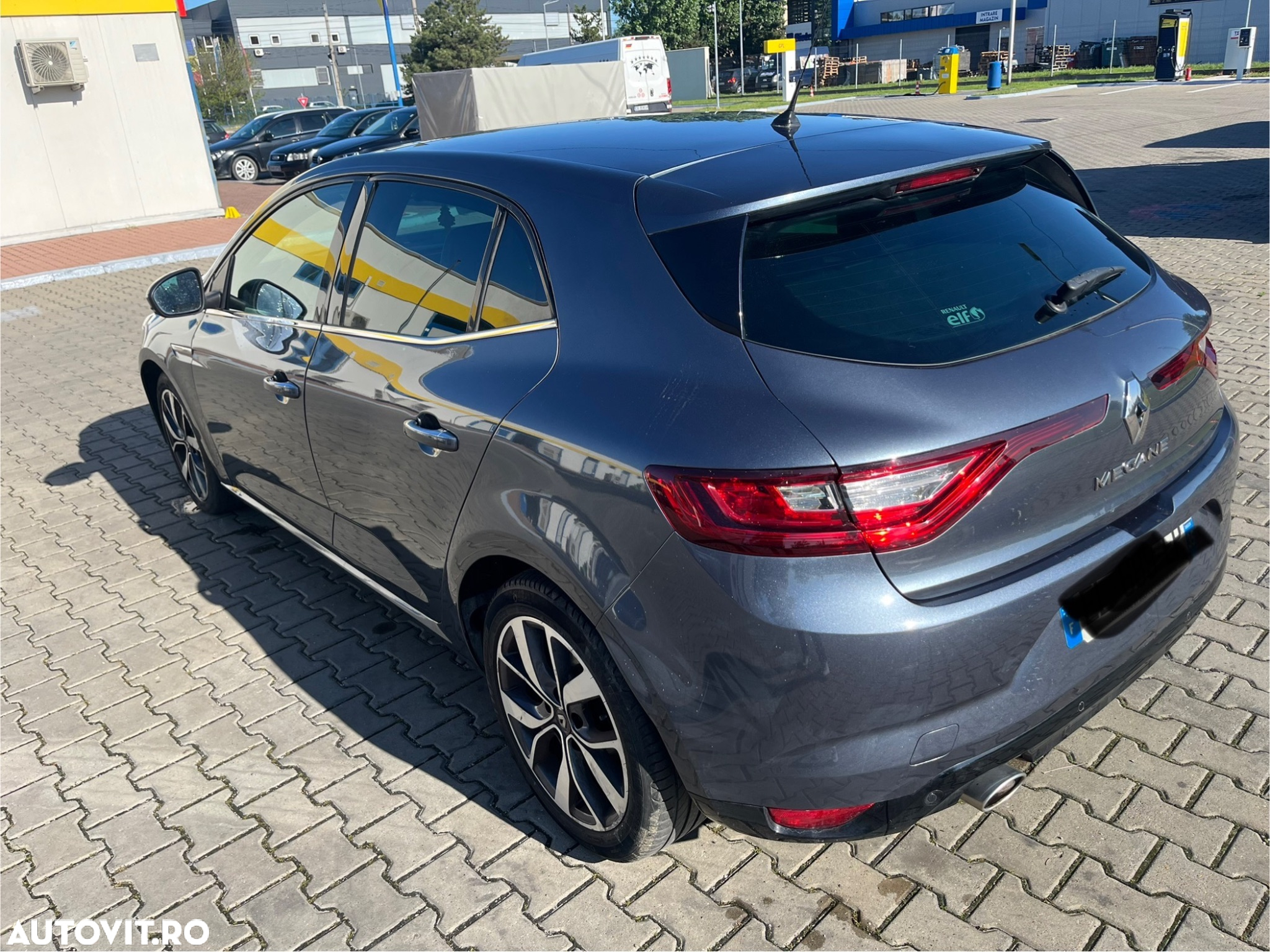 Renault Megane ENERGY dCi 110 EDC BOSE EDITION - 12