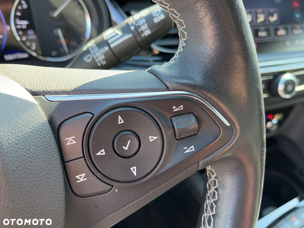Opel Insignia - 26