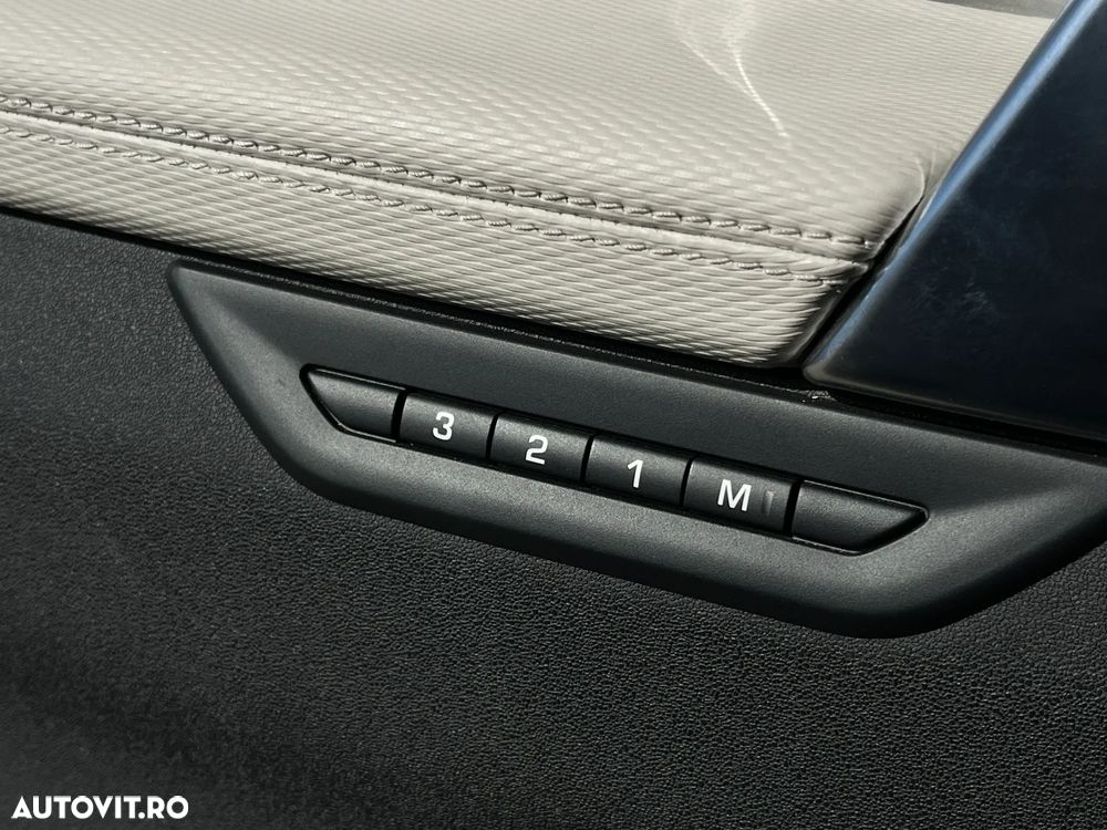 Land Rover Discovery Sport - 28