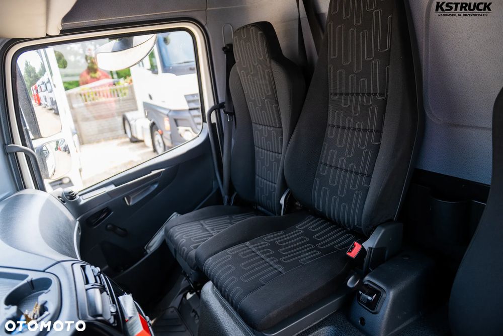 Mercedes-Benz Atego 818 L Kontener 7,25 - 21