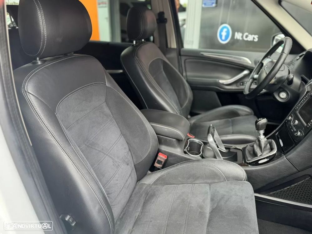 Ford S-Max 2.0 TDCi Titanium 7L - 11