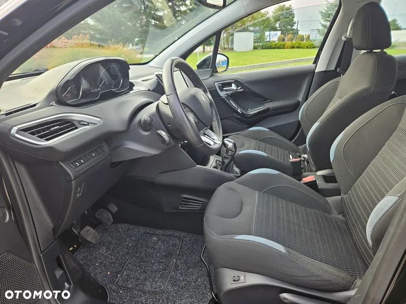 Peugeot 208 1.6 VTi Allure - 26