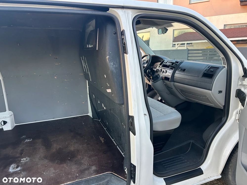 Volkswagen Transporter - 8