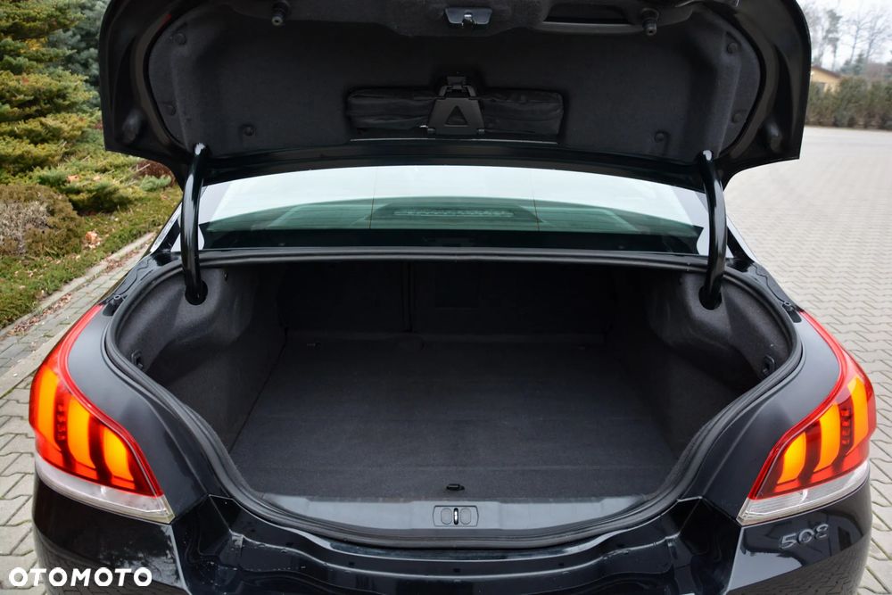 Peugeot 508 BlueHDi FAP 180 Automatik Stop&Start Allure - 9