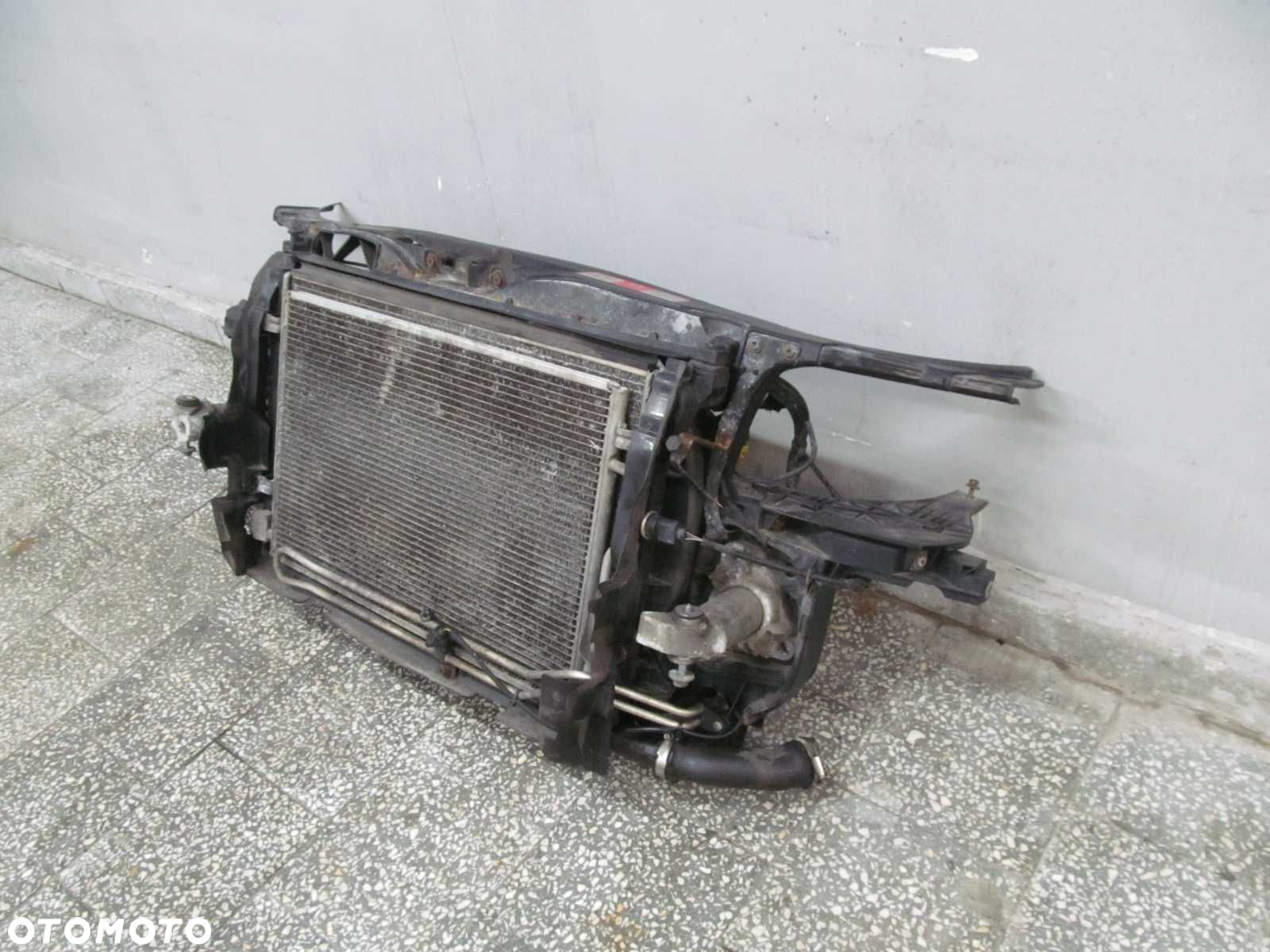 AUDI A4 B6 2.5 TDI CHLODNICE WZMOCNIENIE PAS 01-06 - 2