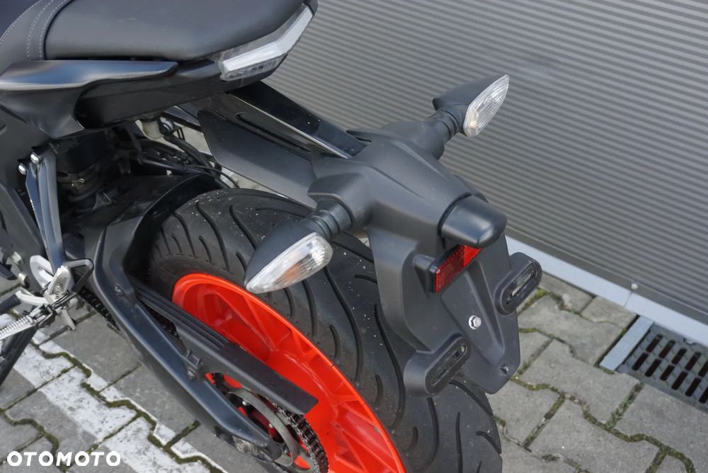 Yamaha MT - 6