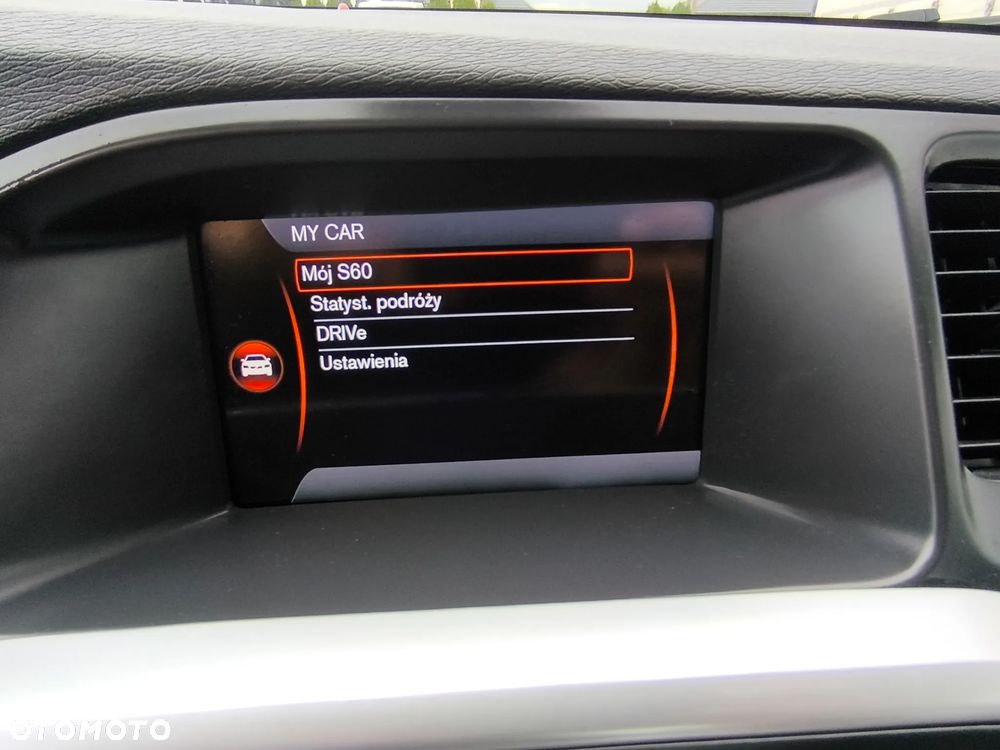 Volvo S60 D3 Momentum - 29