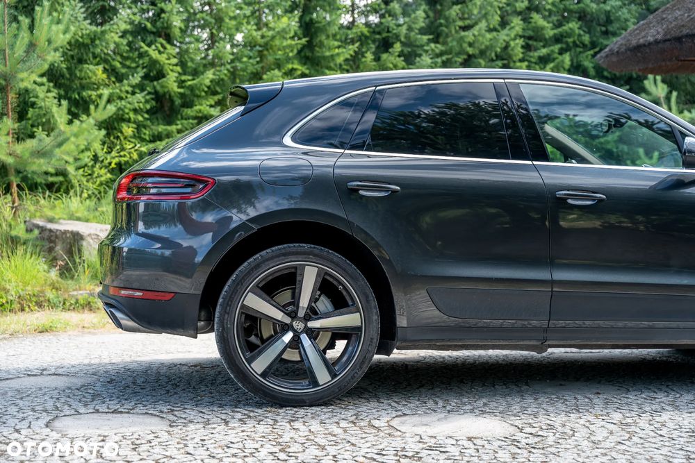 Porsche Macan - 16