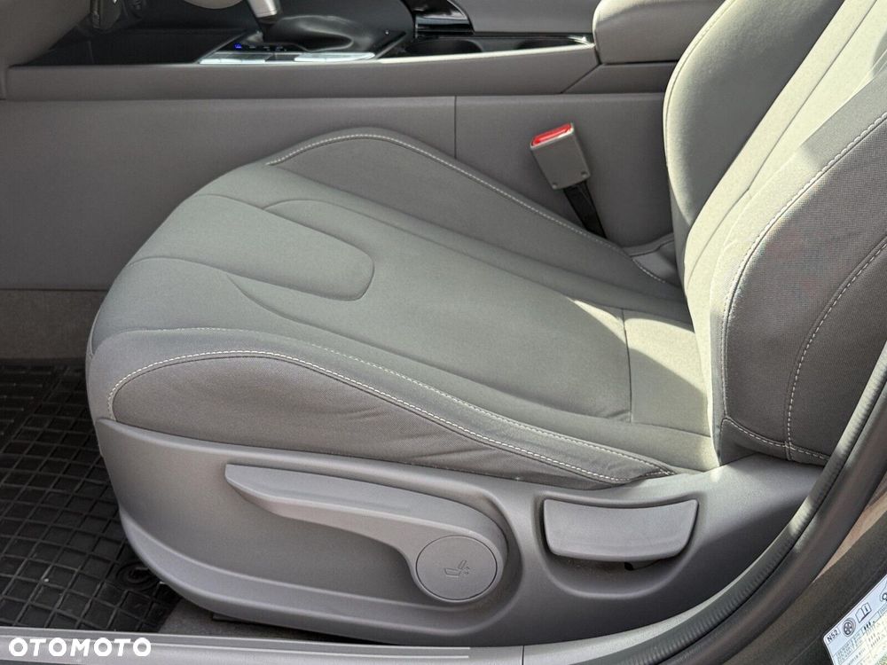 Hyundai Elantra 1.6 Smart CVT - 13