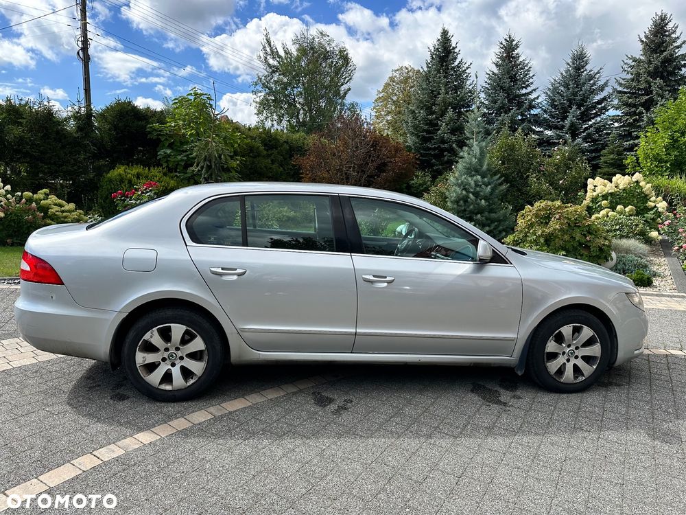 Skoda Superb 2.0 TDI Ambition - 10