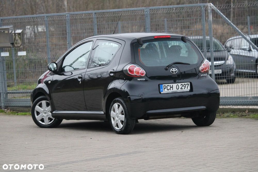 Toyota Aygo - 14