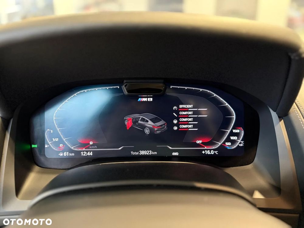 BMW M8 Competition - 17