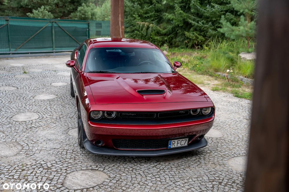 Dodge Challenger - 18