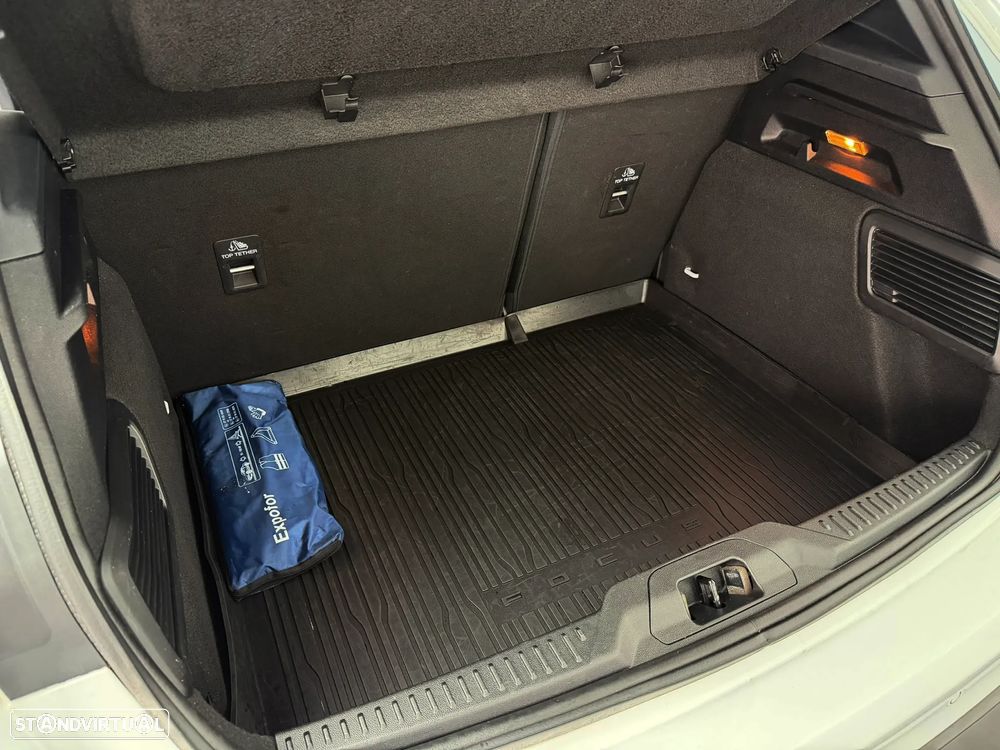 Ford Focus 1.0 EcoBoost ST-Line - 12